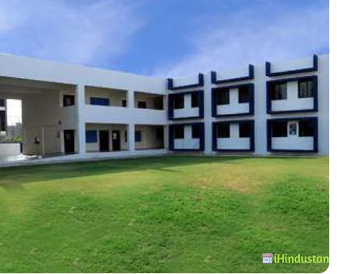 Podar International School - Logo