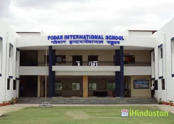 Poddar World School - Logo