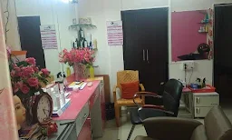 Pooja's Couture - Logo