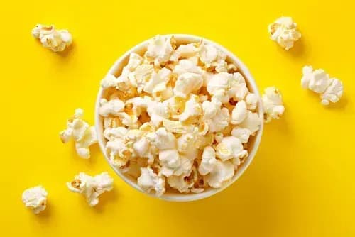 Popcorn Me - Logo