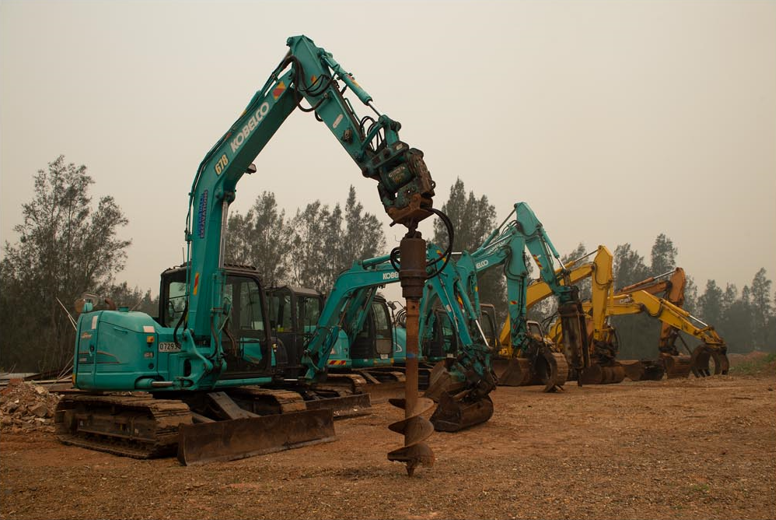Port Demolition and Earthmoving - Logo