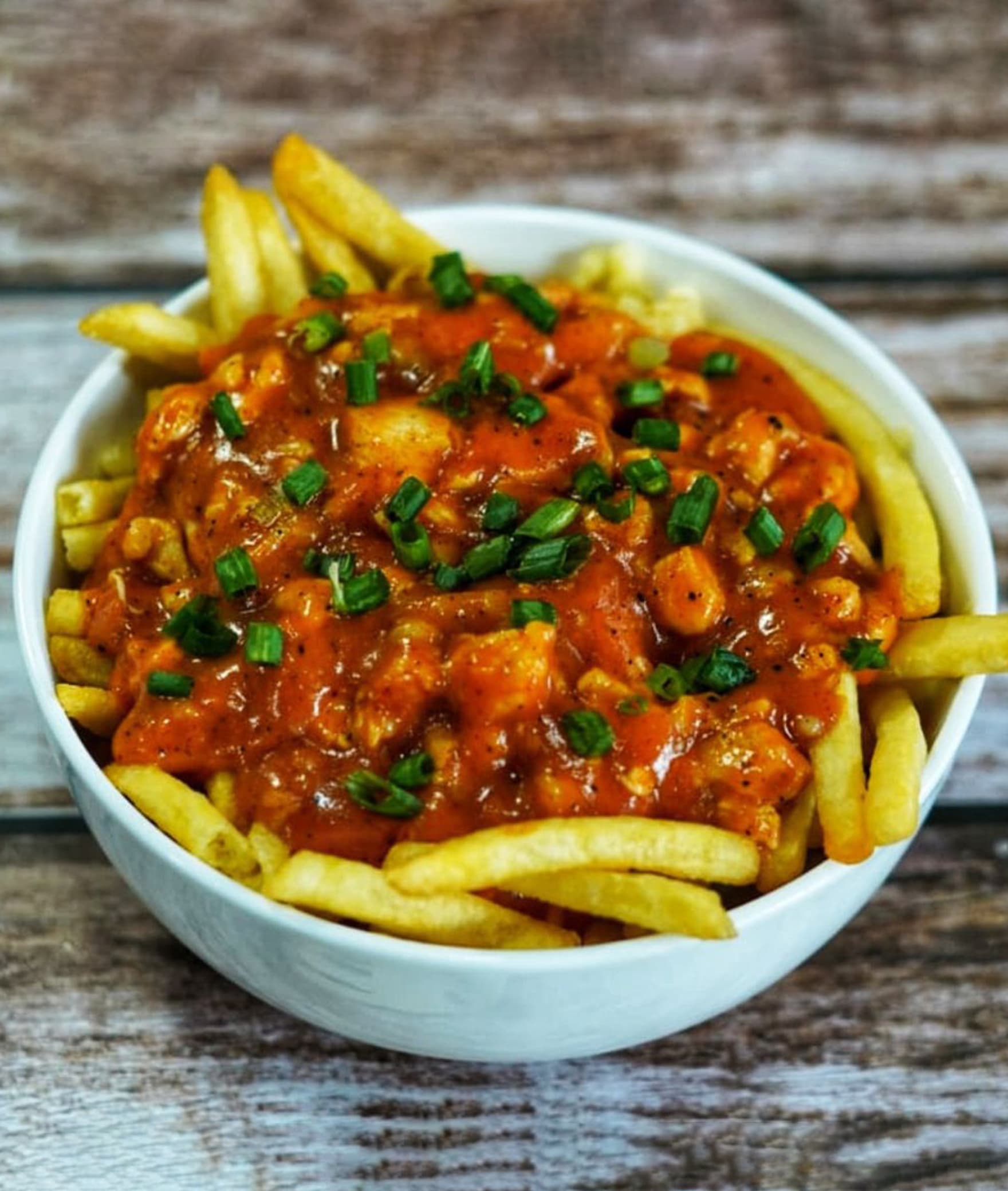 Poutine Bowl - Logo