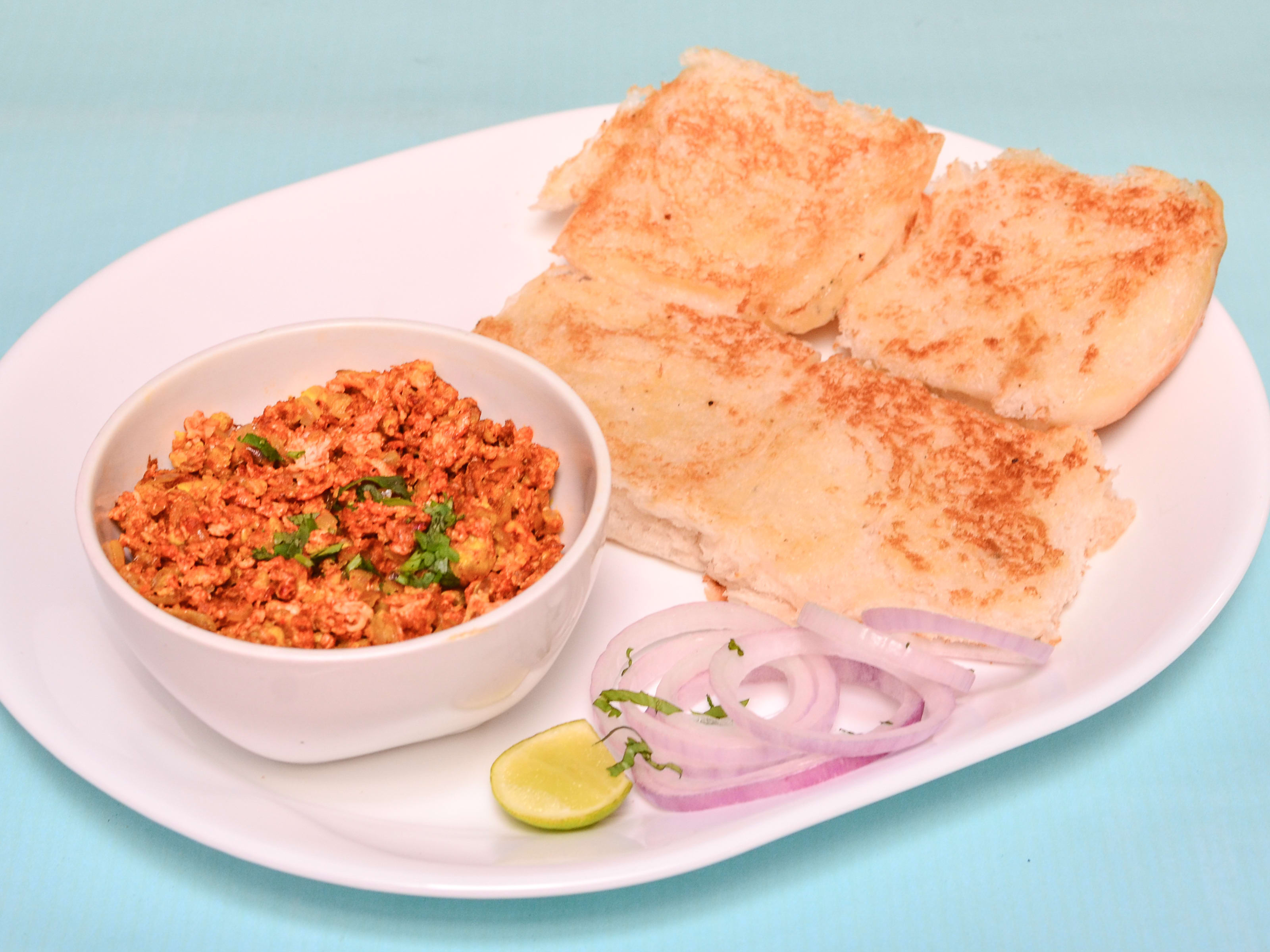 PRANEET FAST FOOD - Logo