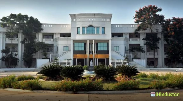 Prathyusha Engineering College (PEC) - Logo