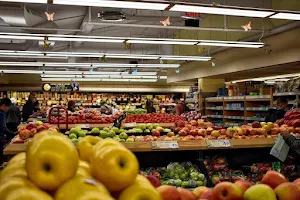 Pravin Super Market - Logo