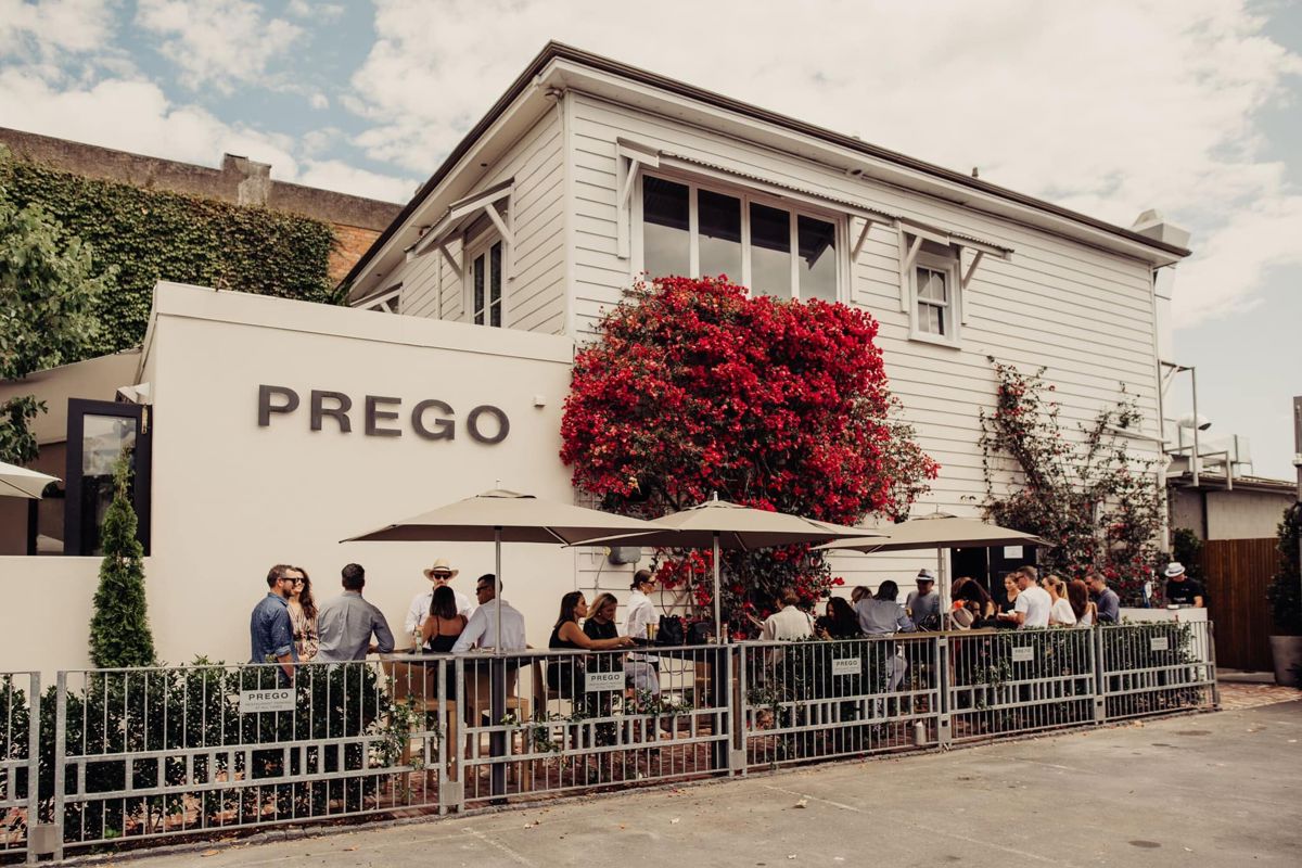 Prego Restaurant - Logo