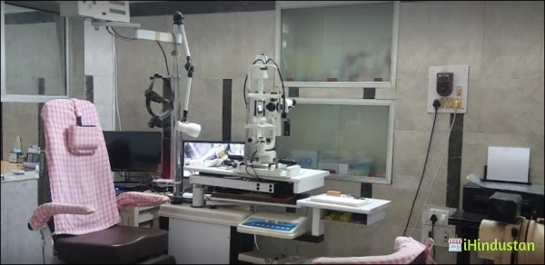 Premier Eye Care - Logo