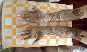Prince Mehandi Arts - Logo