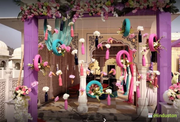 Pristine Flowers N Decor - Logo