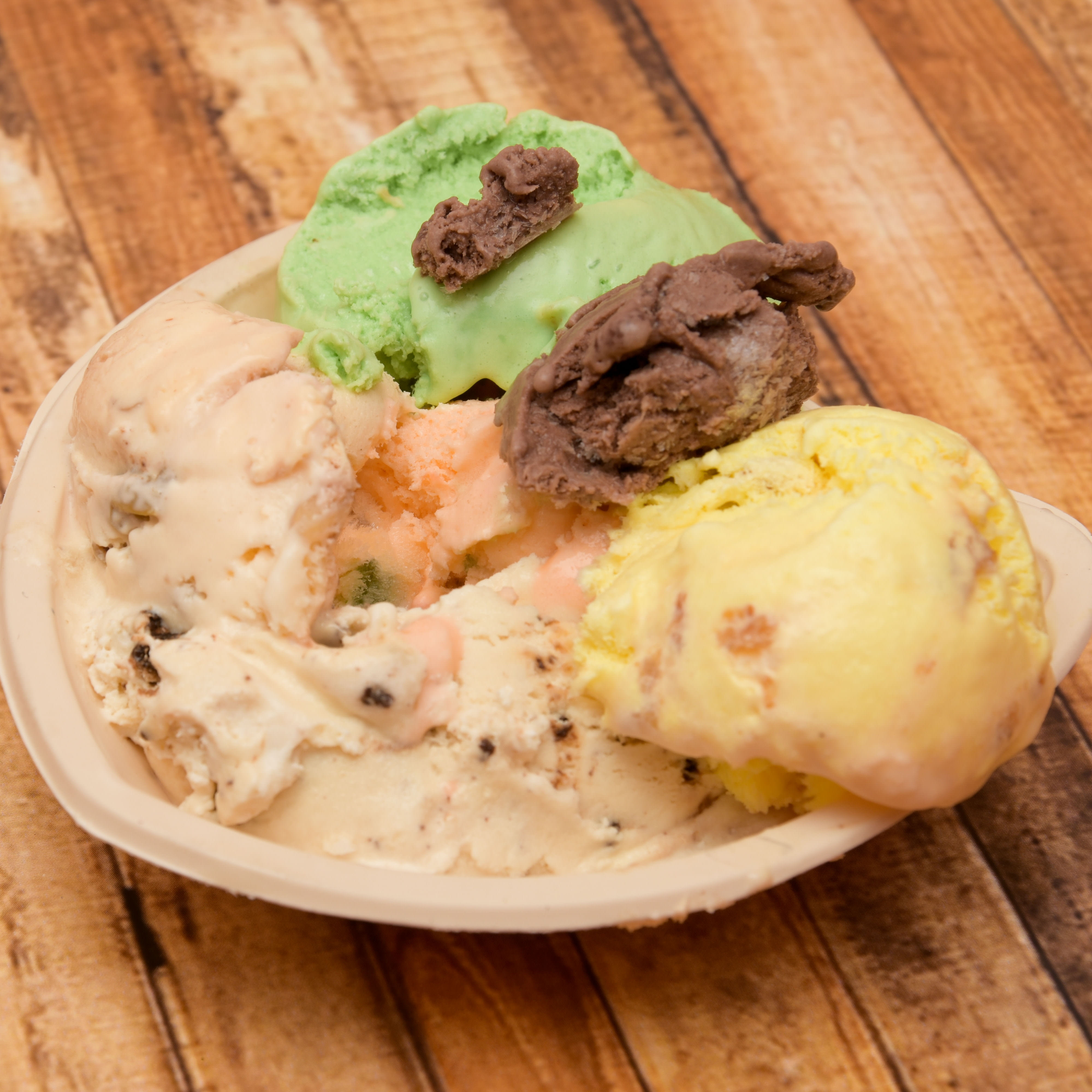 PRK Icecream Store - Logo