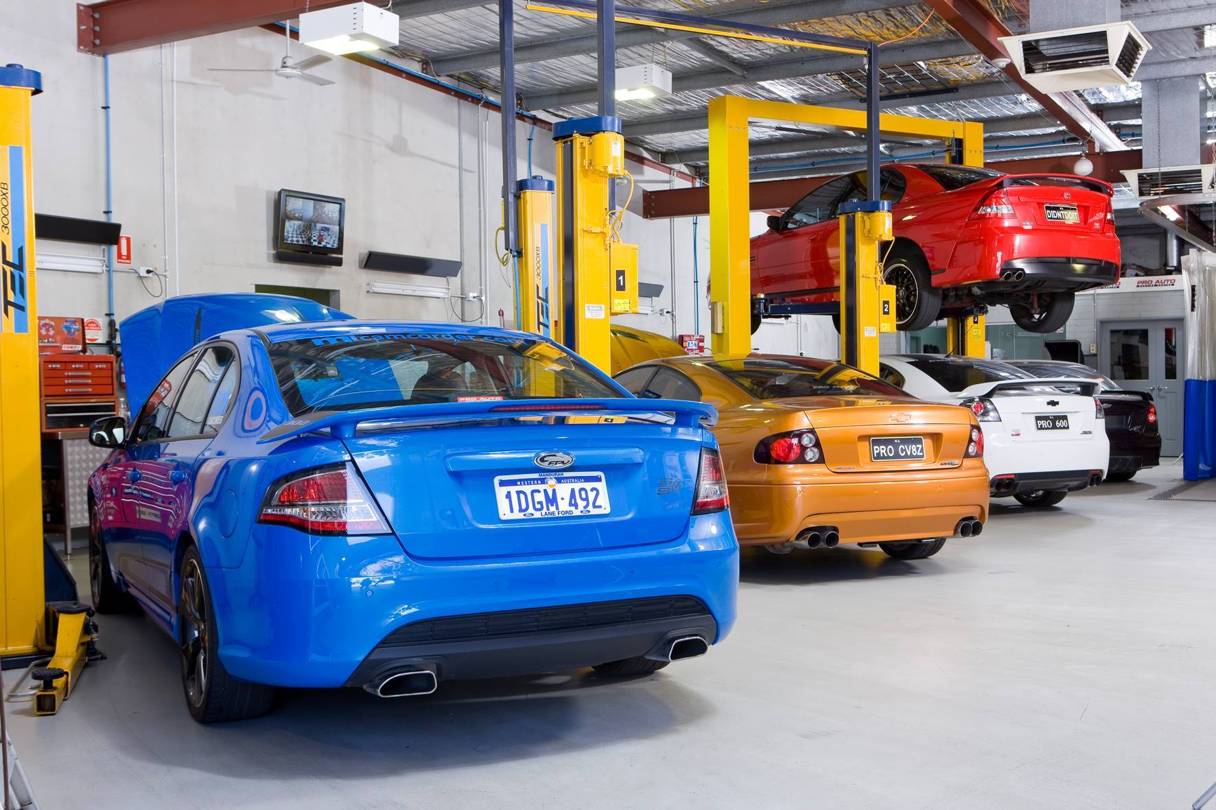 Pro Auto Service and Performance - Logo