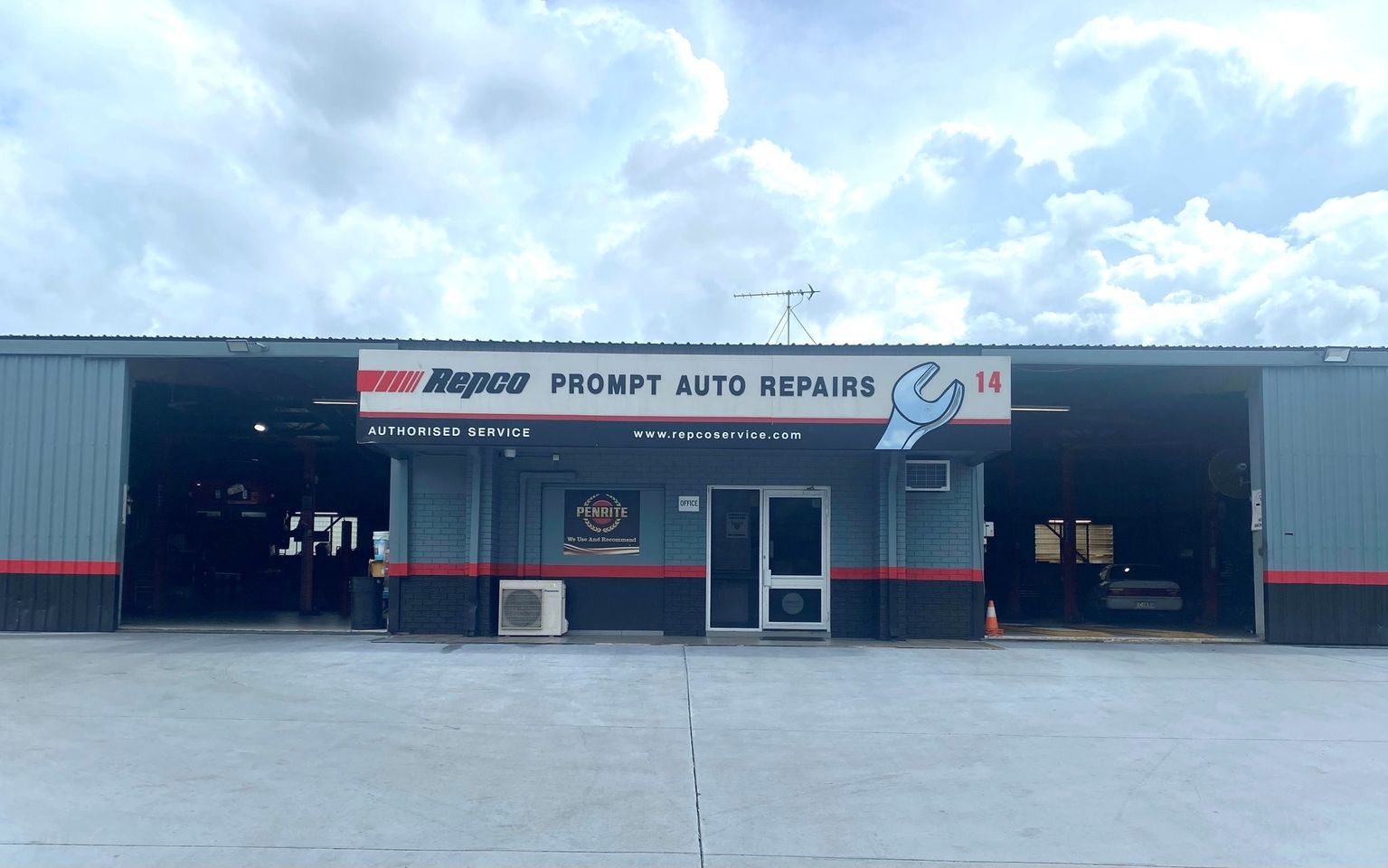 Prompt Auto Repairs - Logo