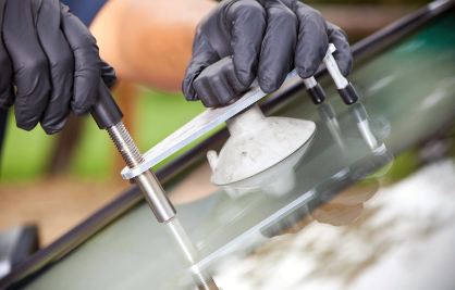 Protector Windscreens - Logo
