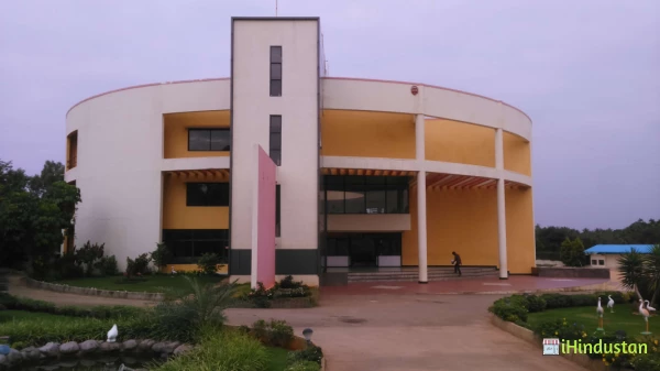 Prudence International School - Logo