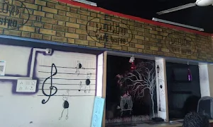 Public Cafe & Bistro - Logo