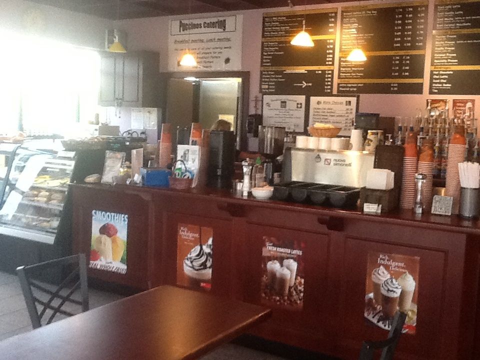 Puccinos Coffee Bar - Logo