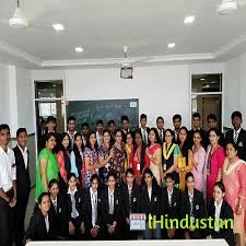 Pune International School And Junior College - Logo