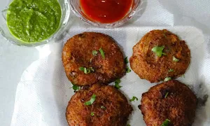 Puneri Chulivarchi Misal - Cover photo