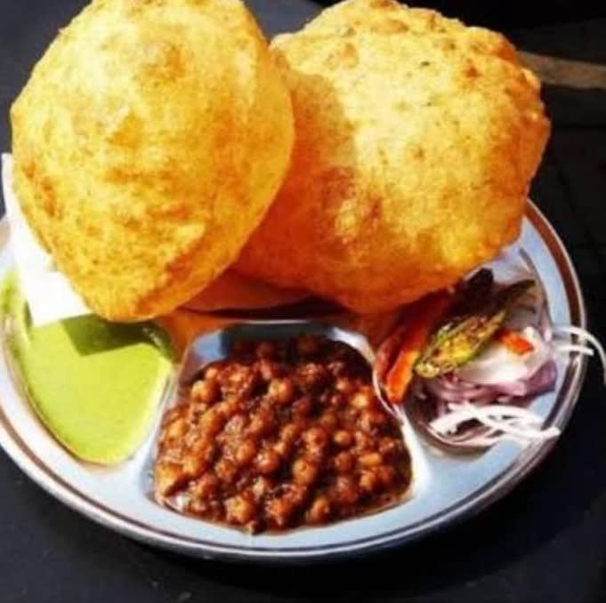 Punjabi Chola Bhatura Point - Logo
