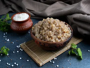 Pure Veg Meals By LunchBox - Logo