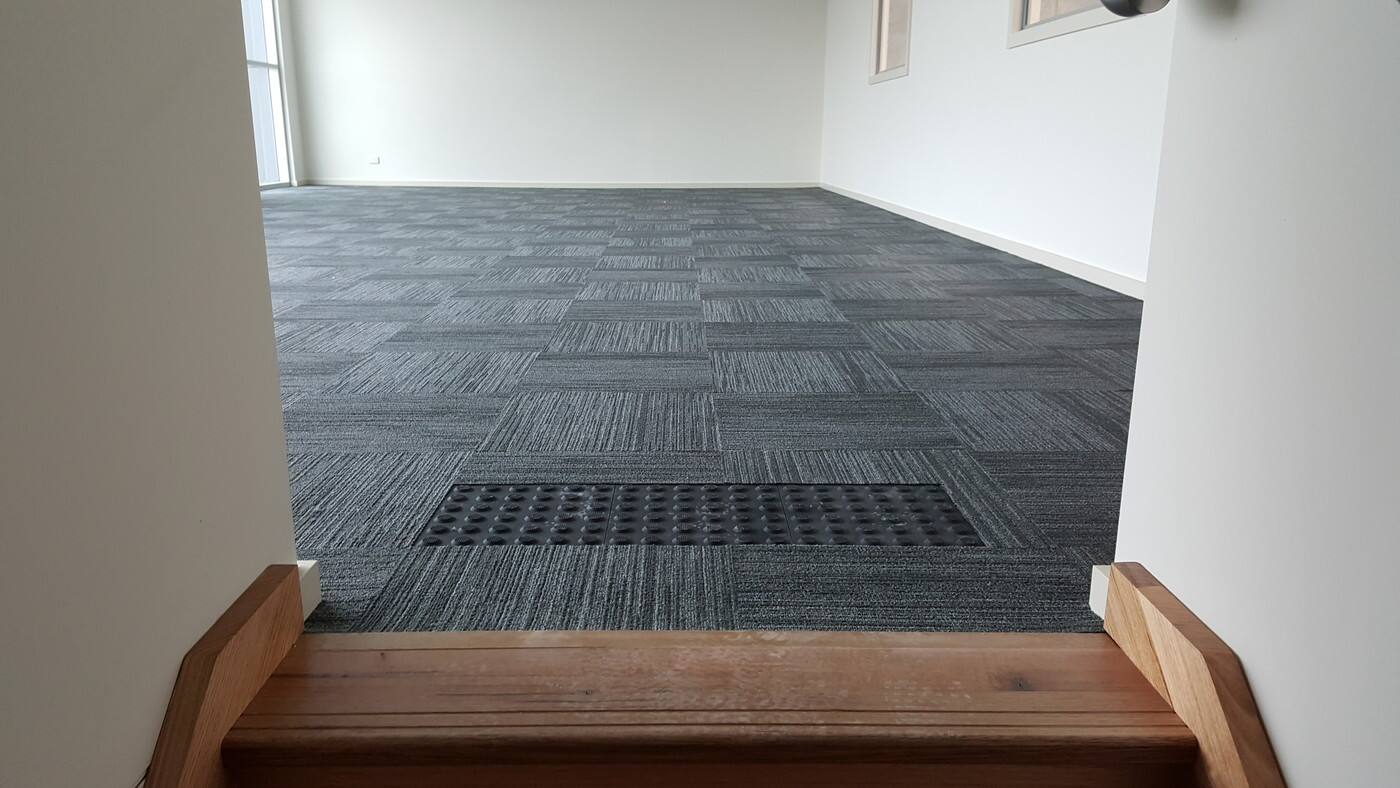Put Da' Carpet - Cover photo