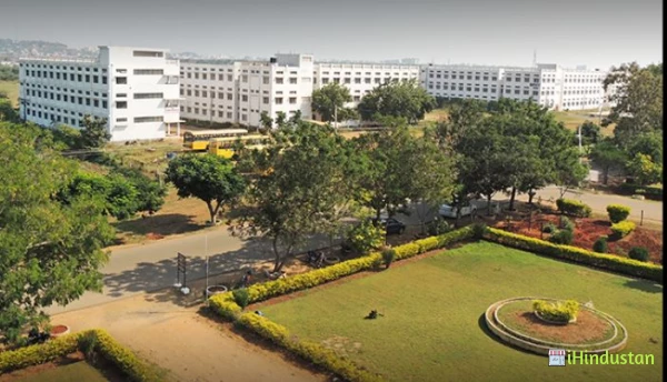 QIS College of Engineering and Technology - Logo