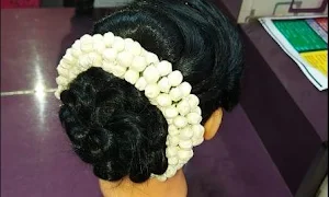 Queen Hair Beauty Spa & Make Up Studio - Logo