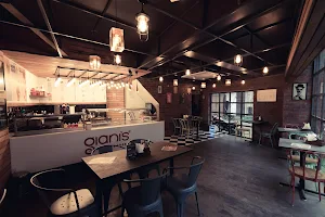 Quotes Cafe, Sultanpur - Logo