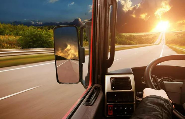R2B Heavy Vehicle Driving School - Logo