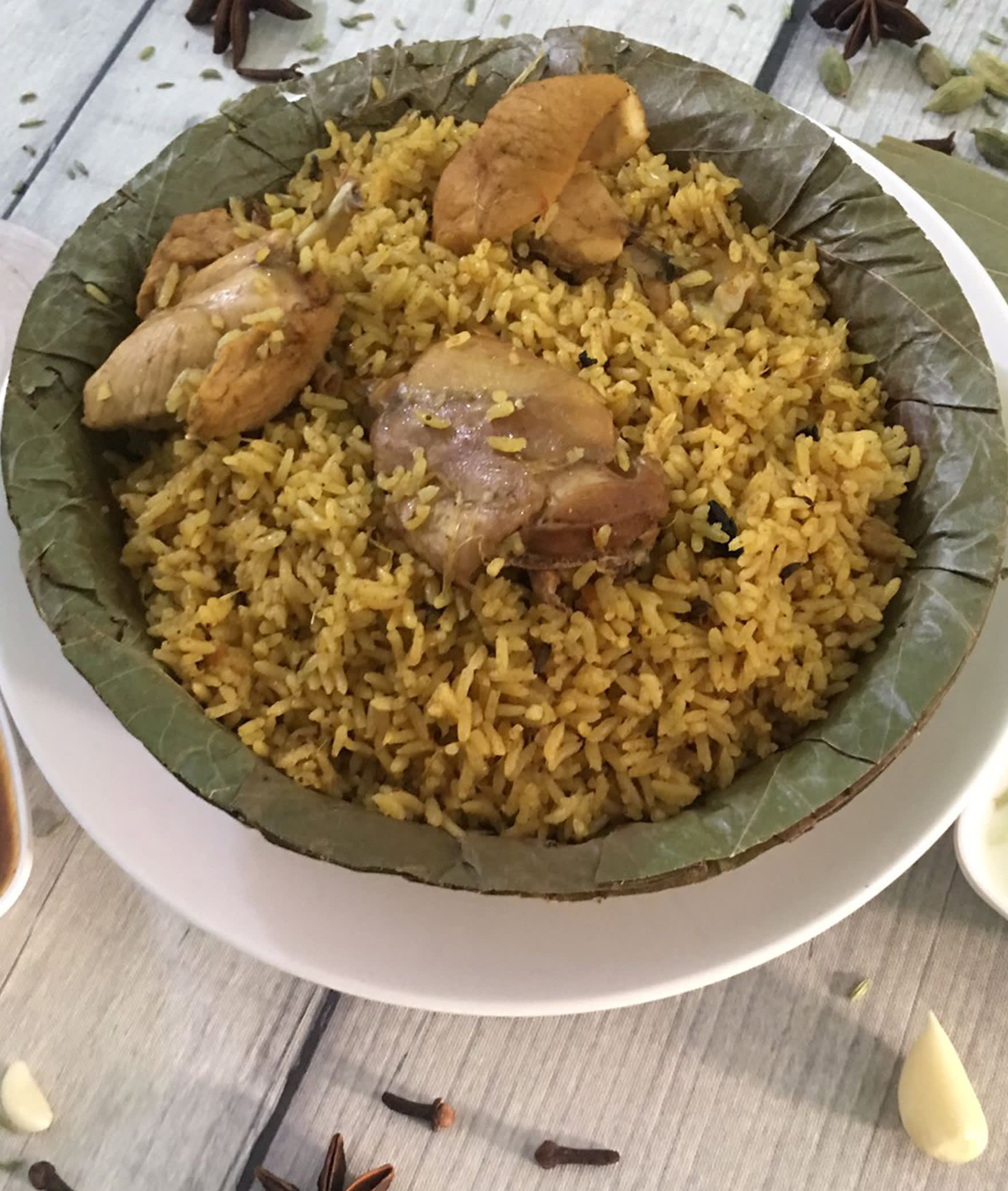 R2B Ruchi Rich Biryani - Logo
