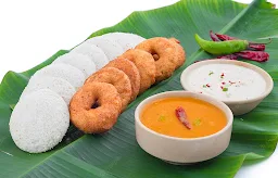 Raachavas Food Court - Logo