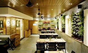 Raaga Multi Cuisine Restaurant - Logo