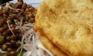 Radhe Krishna Chole Bhature - Cover photo
