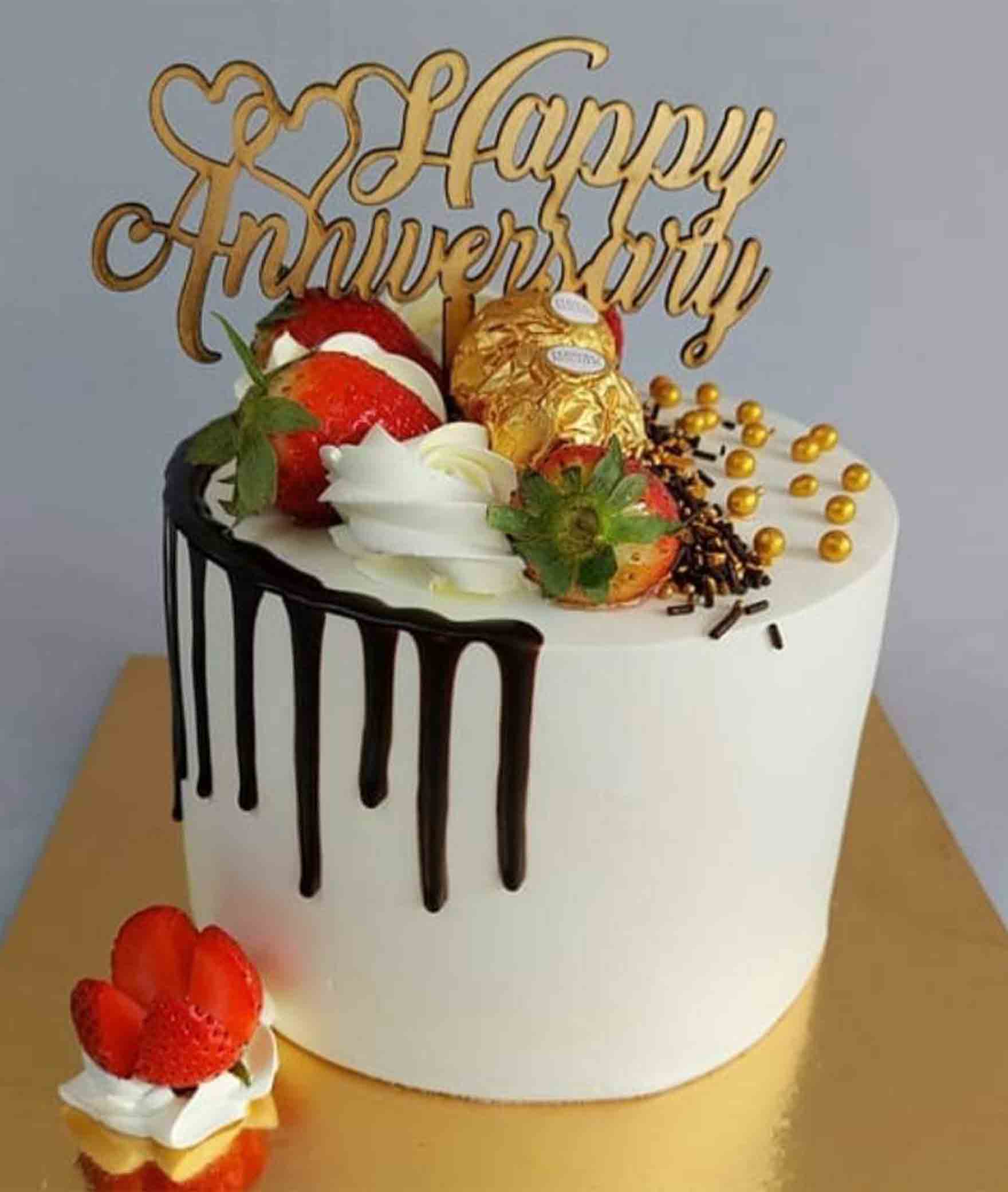 Radhey radhey bakery - Logo