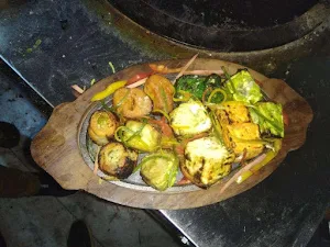 Radhey Radhey Resturant - Logo