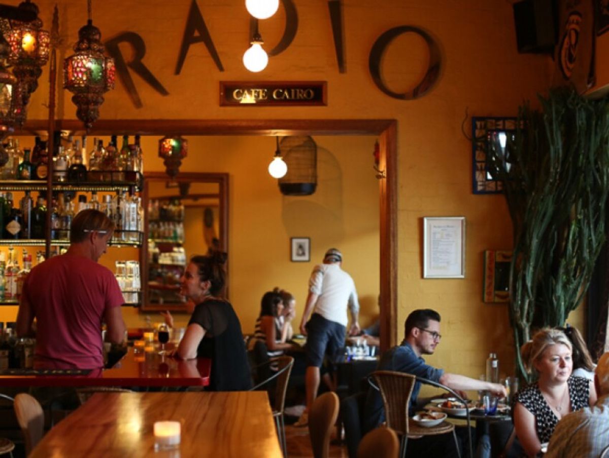 Radio Cairo - Logo
