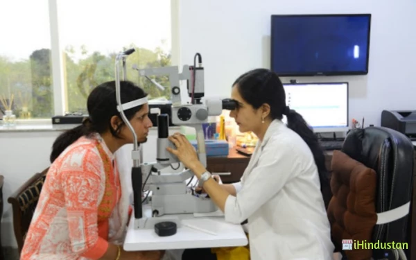 Raghudeep Eye Hospital - Logo