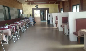 Rahul Garden & Family Restaurant Veg-Non Veg - Cover photo