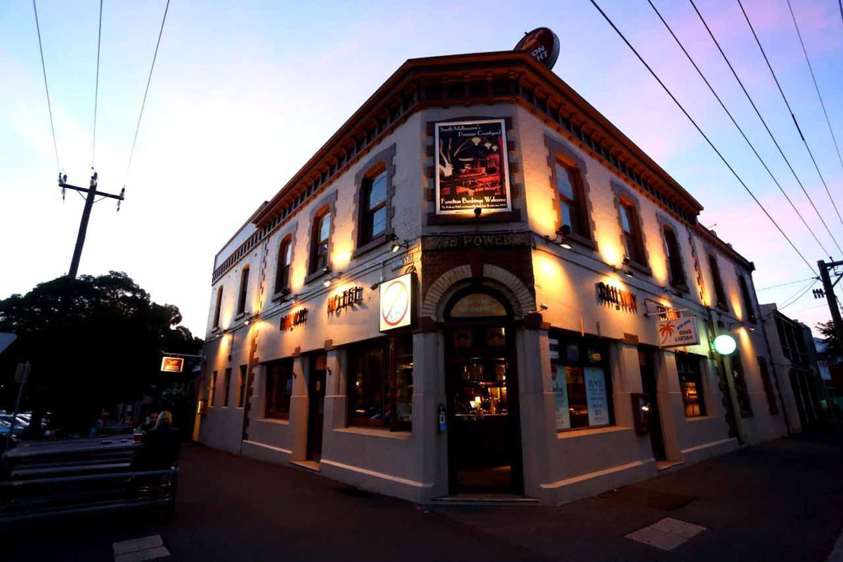 Railway Hotel South Melbourne - Logo