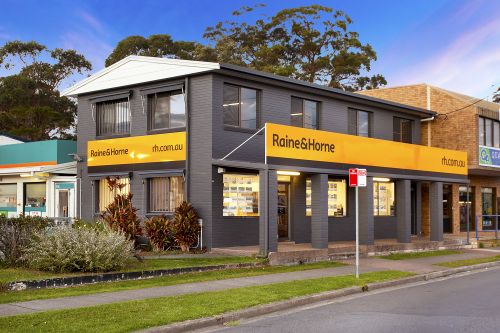 Raine & Horne Toormina/Sawtell - Logo