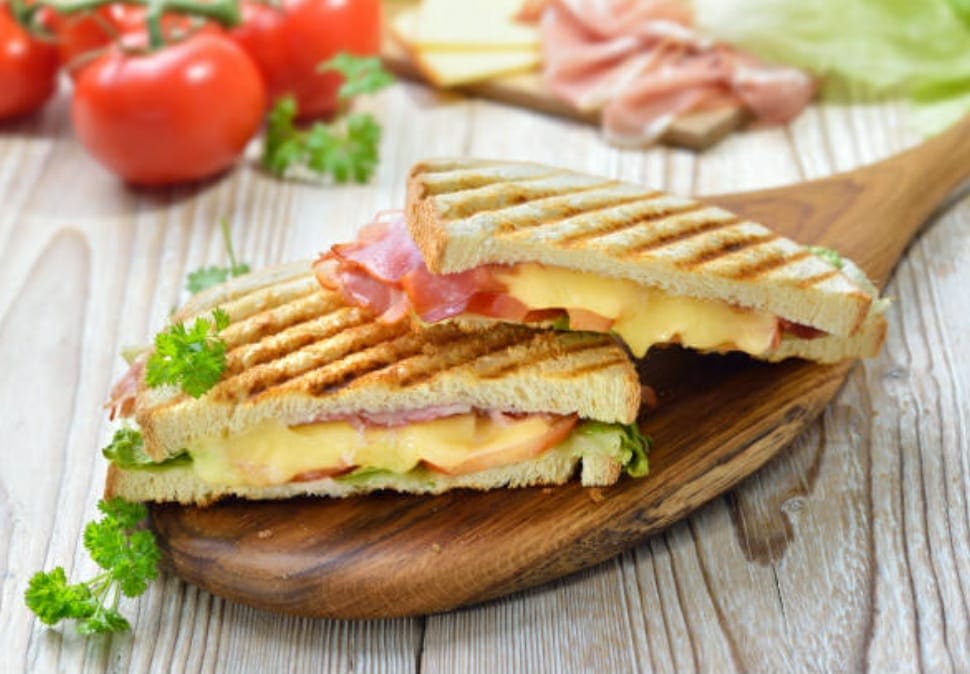 Raj Purohit Sandwich - Logo
