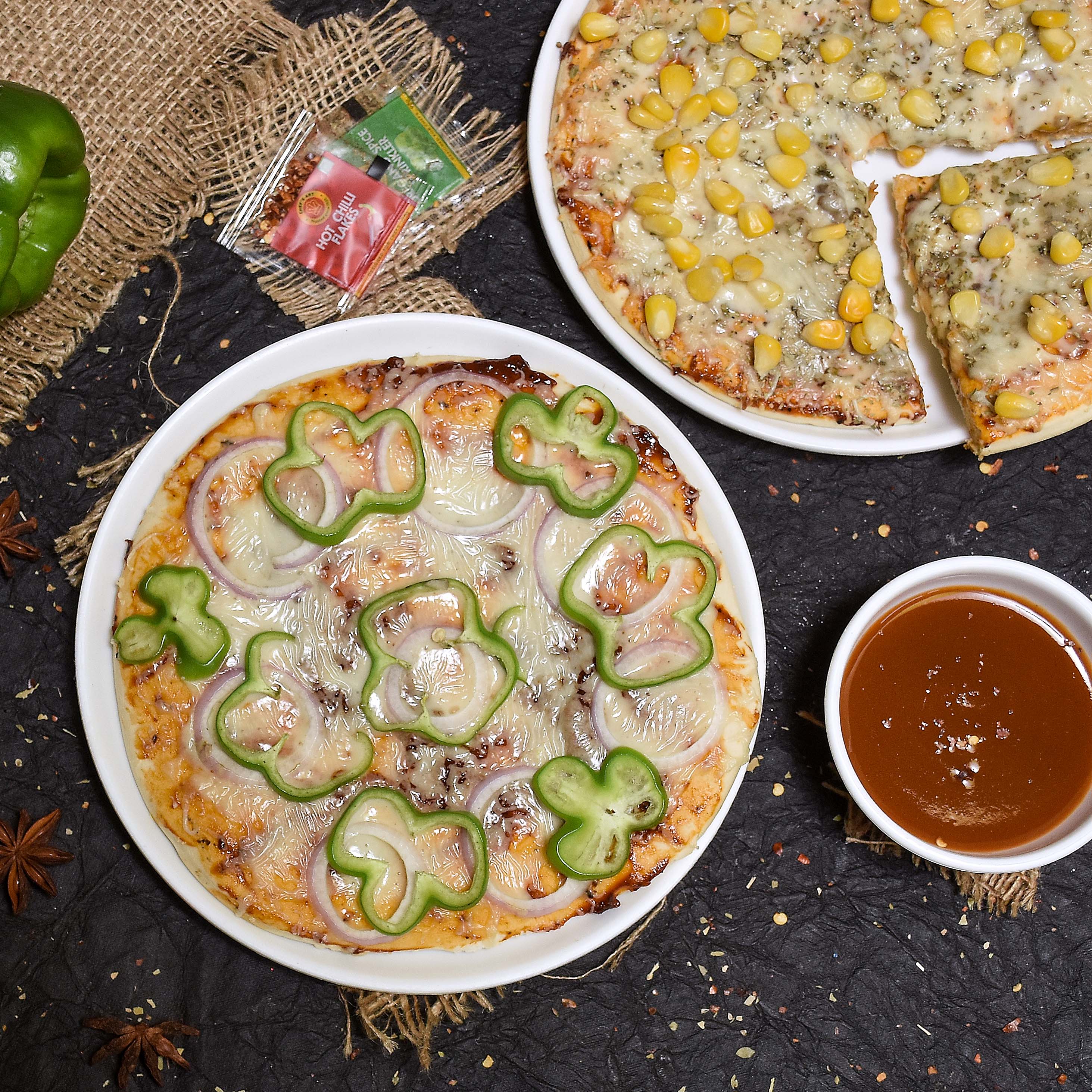 Raju Pizza - Logo