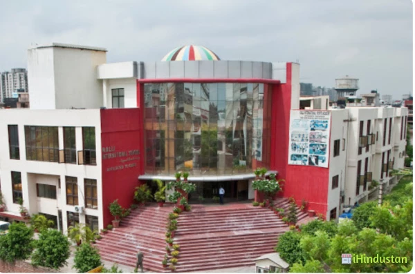 Ralli International School - Logo