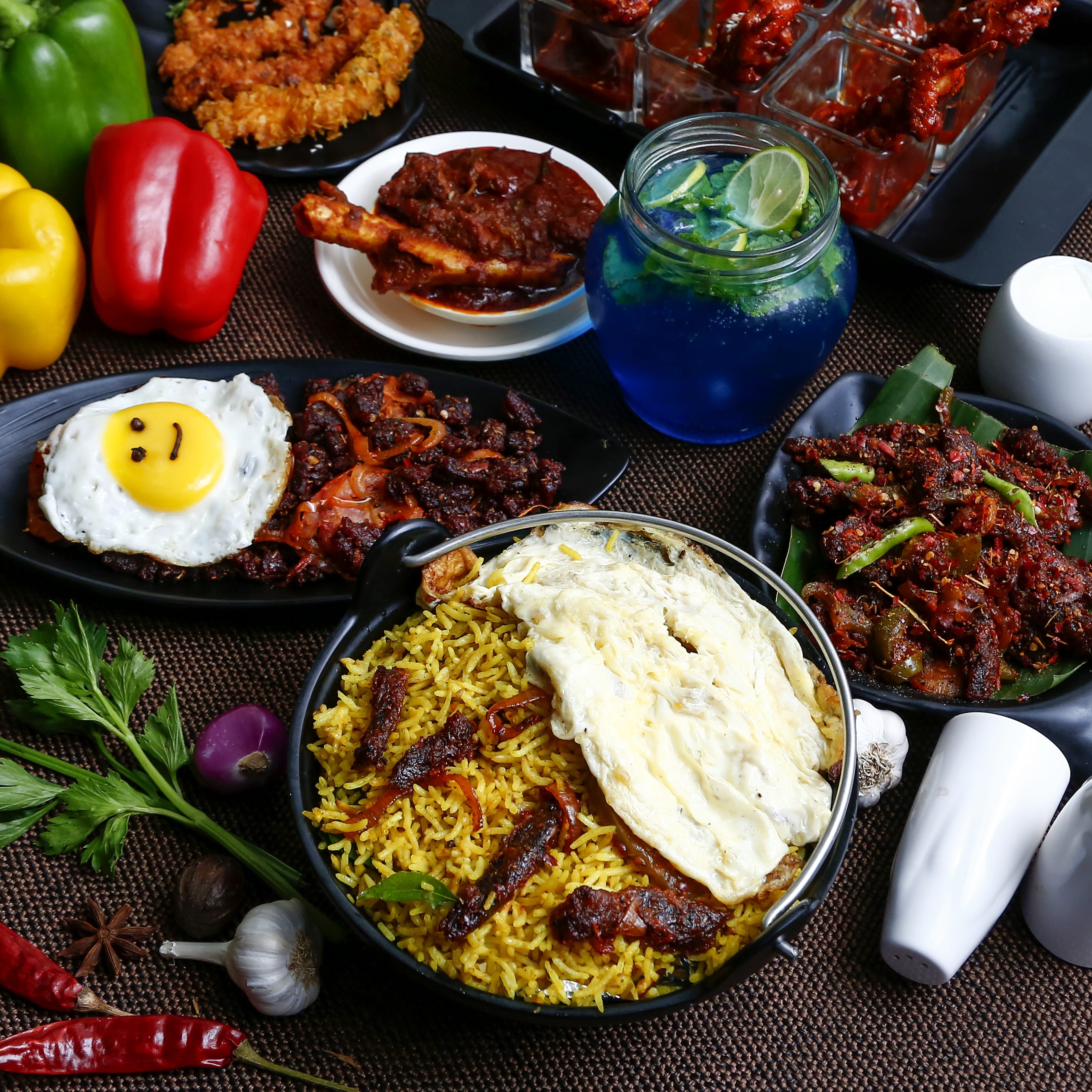 Ramees Restaurant - Logo