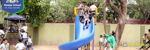 Ramjas School - Logo