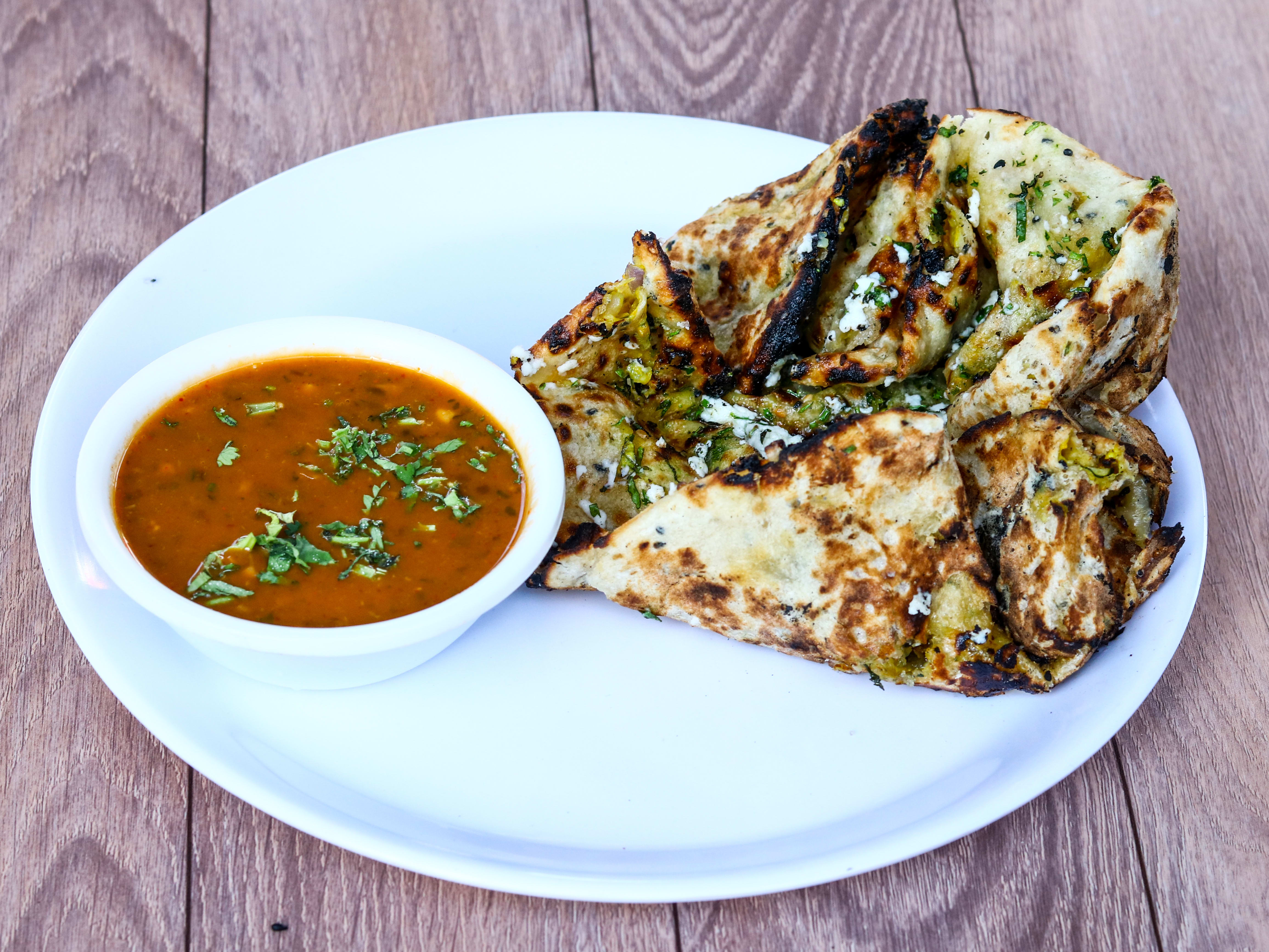 Ranaji Special Chur Chur Naan - Logo