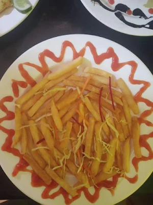 Rana Vada Pav - Logo