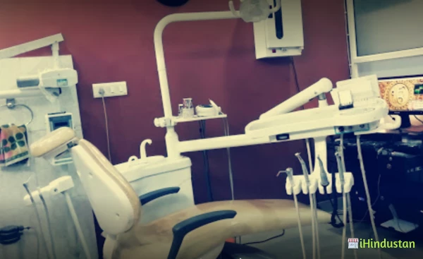 Randhir Dental Clinic - Logo