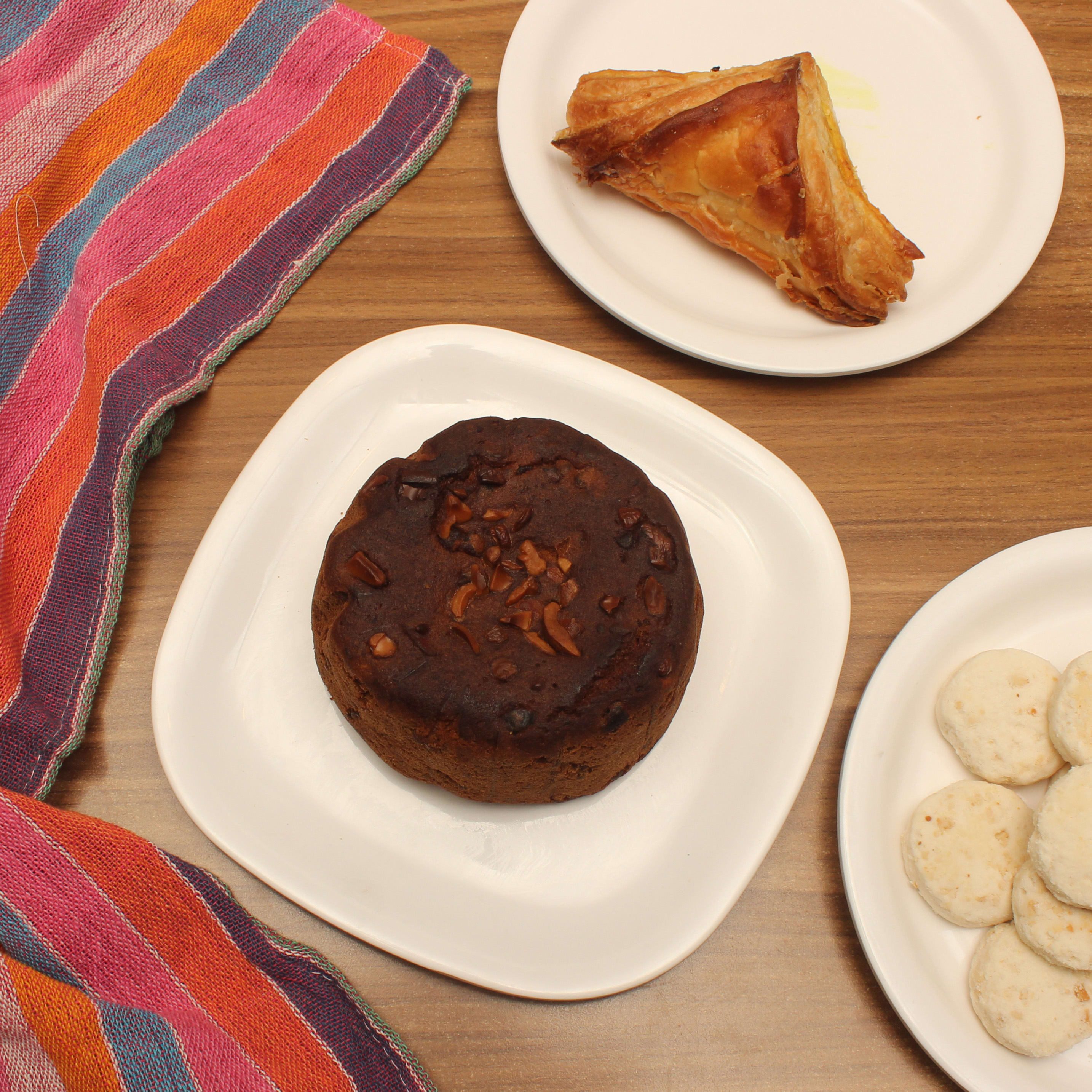 Rathinas Hot Bakes-1 - Logo