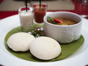 Ratna Idli Dosa Center - Logo